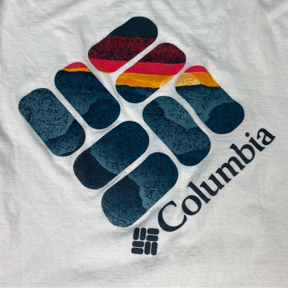 Columbia Men’s Medium T-Shirt White Logo Short Sleeve Cotton Outdoor Flaws - Picture 6 of 9